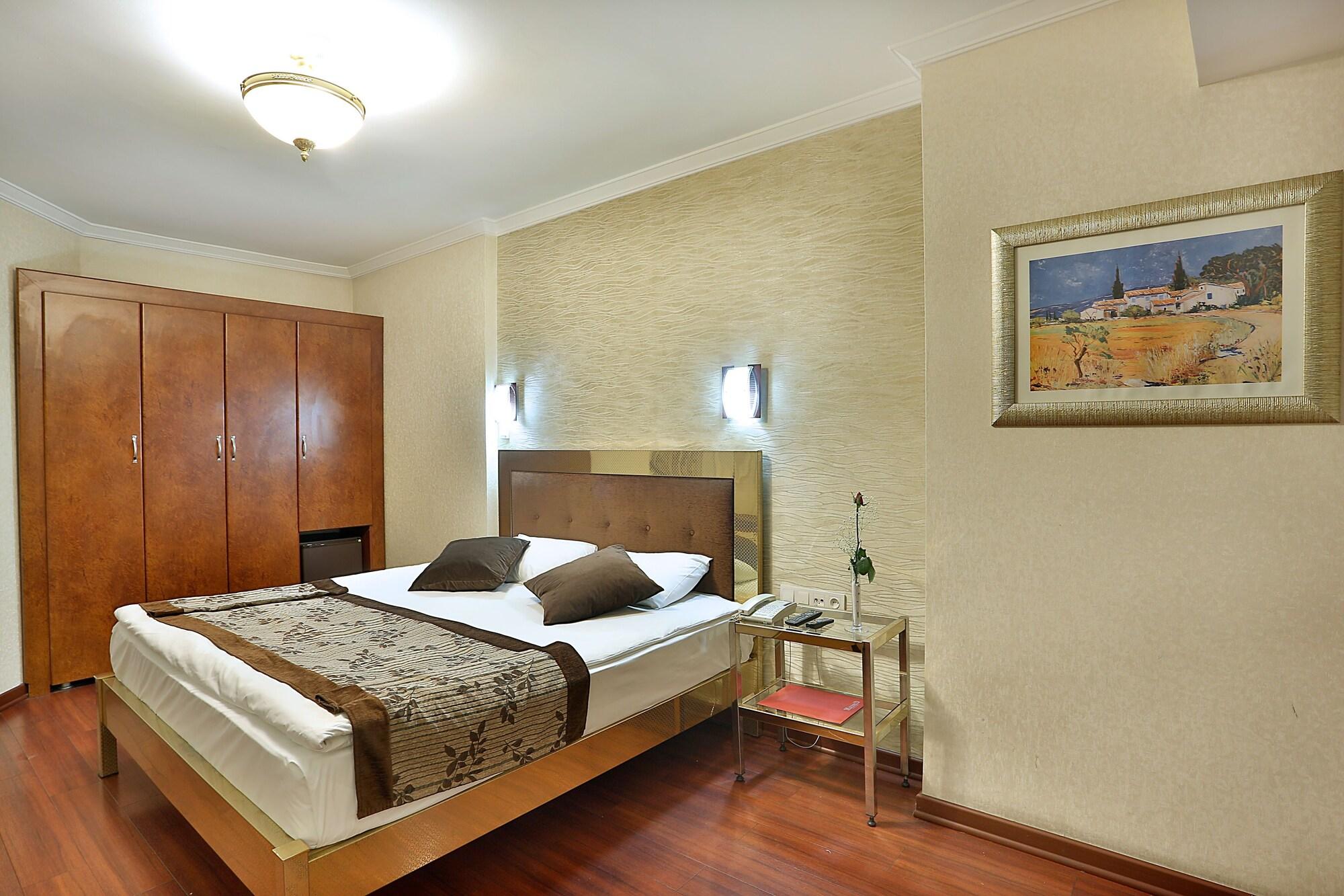 Grand Madrid Hotel Istanbul Exterior foto